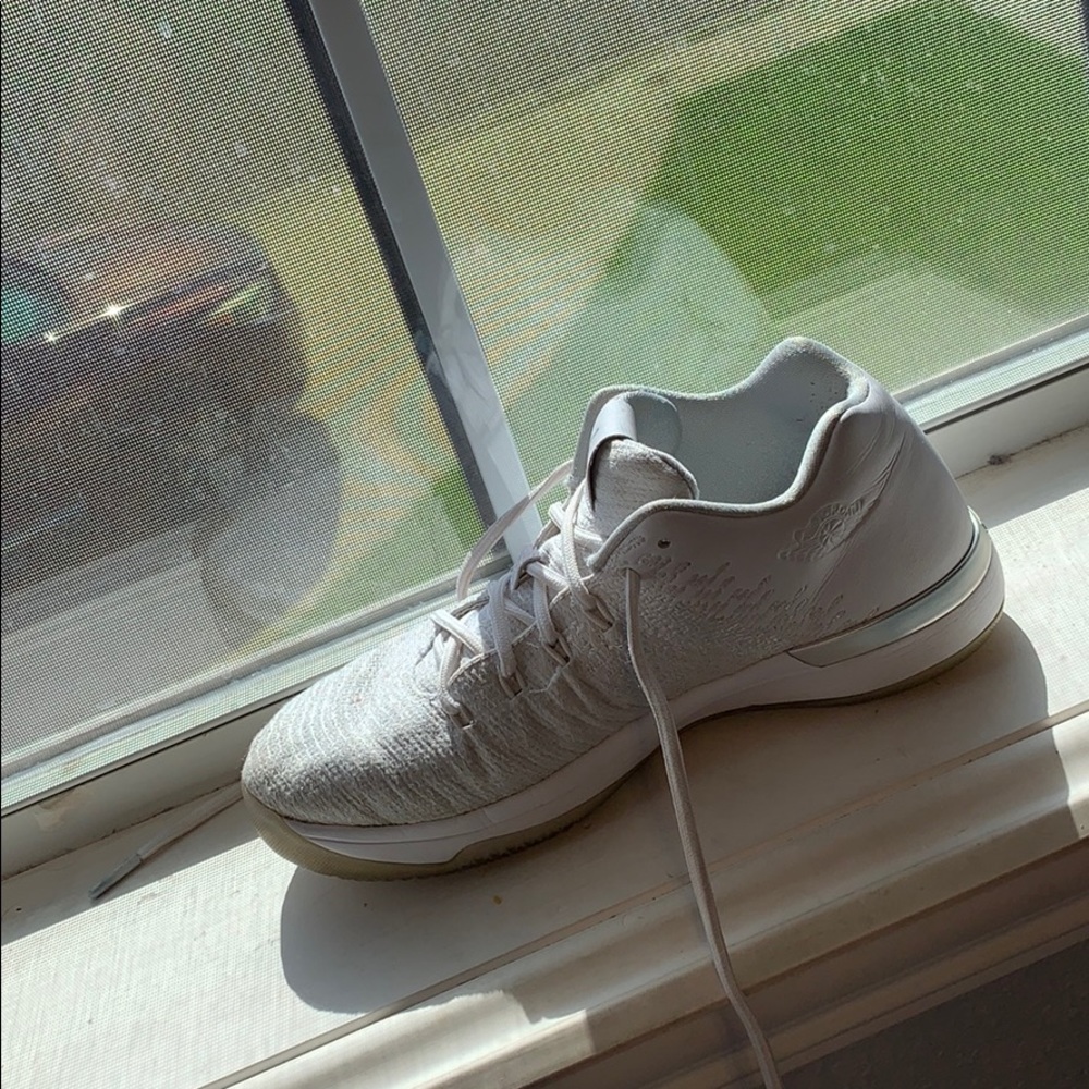 white jordan’s